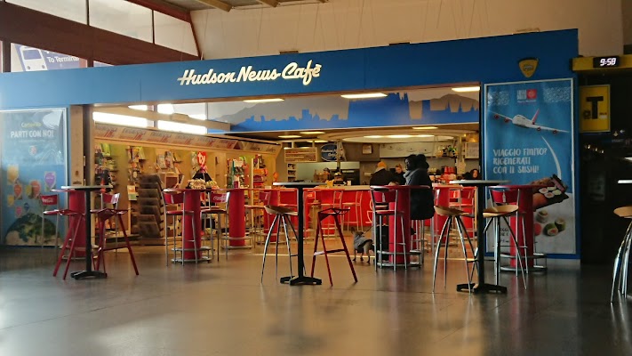 hudson-news-cafe